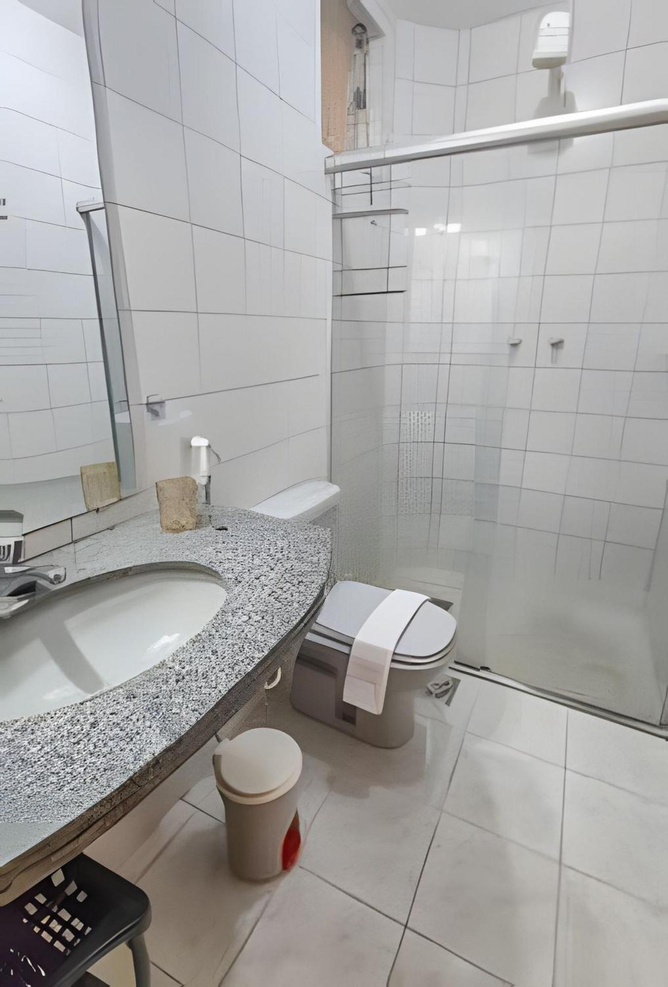 Em Frente A Praia De Taperapuan; Piscina; 1 Quarto; Wifi 300 Mbs; Estacionamento Gratuito 1 Veiculo Porto Seguro Exterior foto